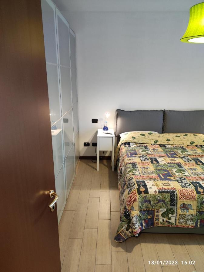 Casa Vacanze Da Riki Appartamento 1 Πεσκιέρα ντελ Γκάρντα Εξωτερικό φωτογραφία