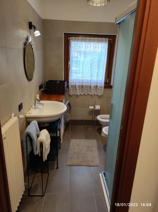Casa Vacanze Da Riki Appartamento 1 Πεσκιέρα ντελ Γκάρντα Εξωτερικό φωτογραφία